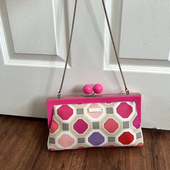 KATE SPADE New York Geometric Canvas Bubble Gum Pink Kiss Lock Clutch Purse Bag - Picture 12 of 16
